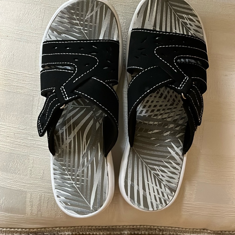 Slip on beach sandals.